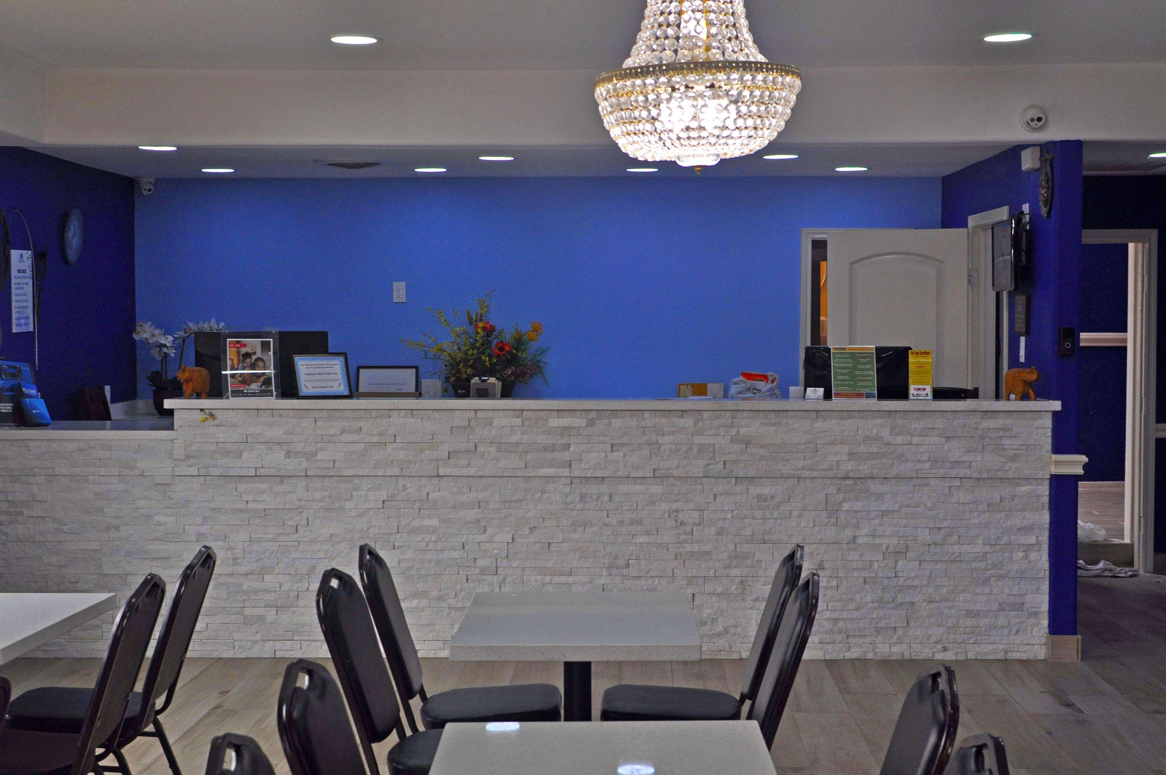 Americas Best Value Inn & Suites Brenham Εξωτερικό φωτογραφία