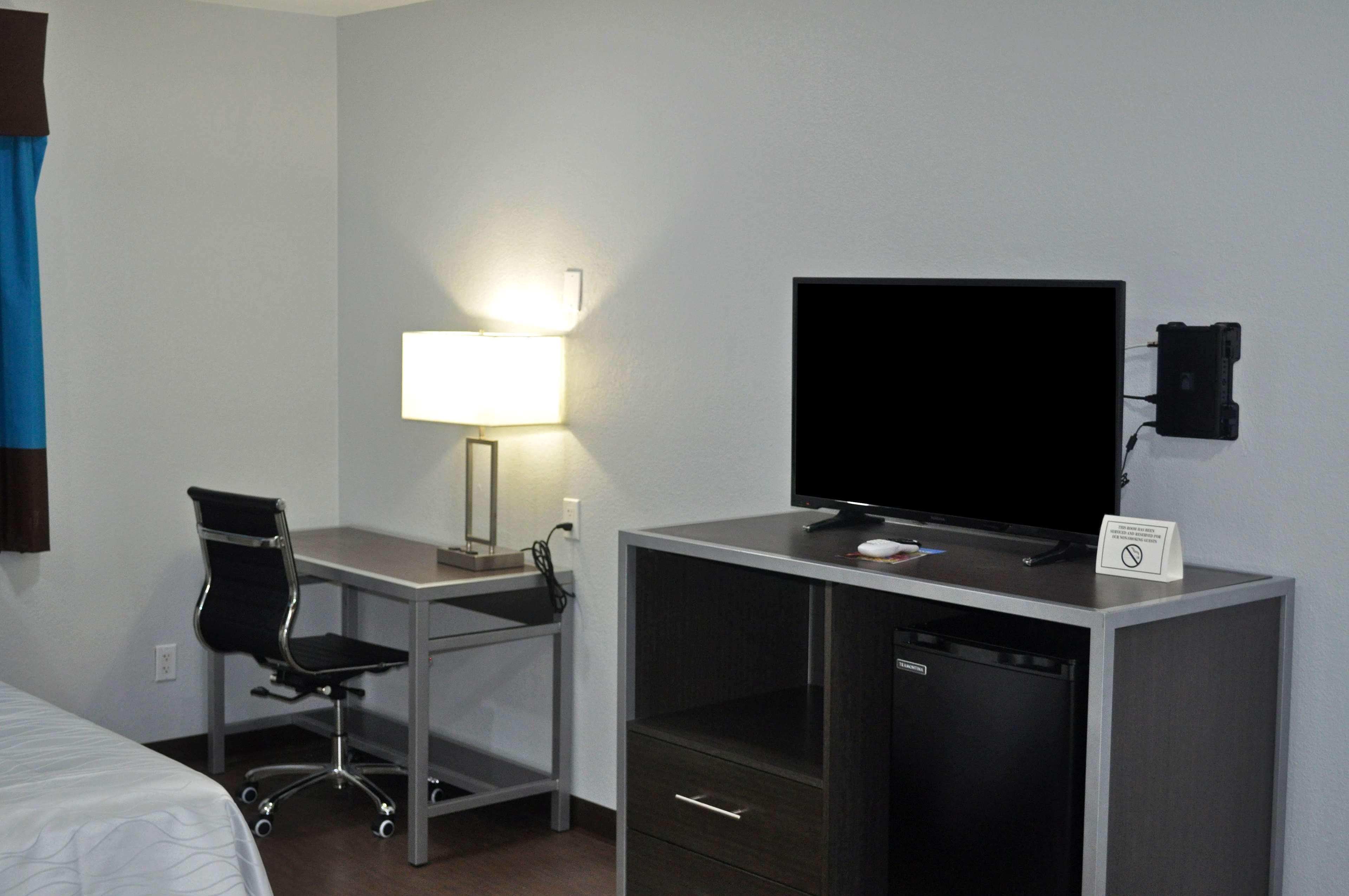 Americas Best Value Inn & Suites Brenham Εξωτερικό φωτογραφία