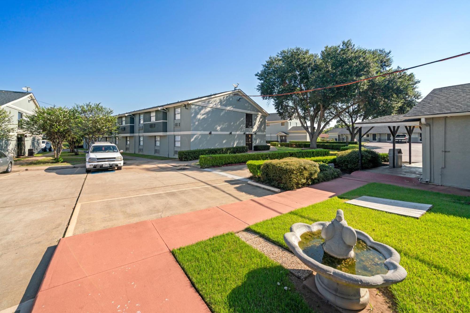 Americas Best Value Inn & Suites Brenham Εξωτερικό φωτογραφία