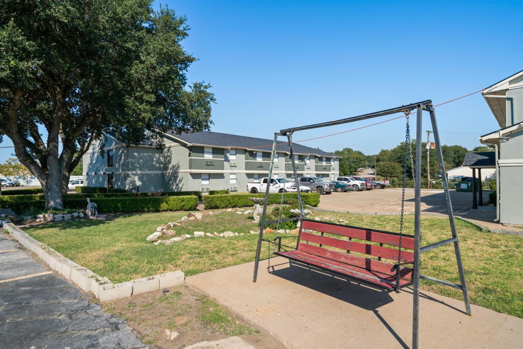 Americas Best Value Inn & Suites Brenham Εξωτερικό φωτογραφία