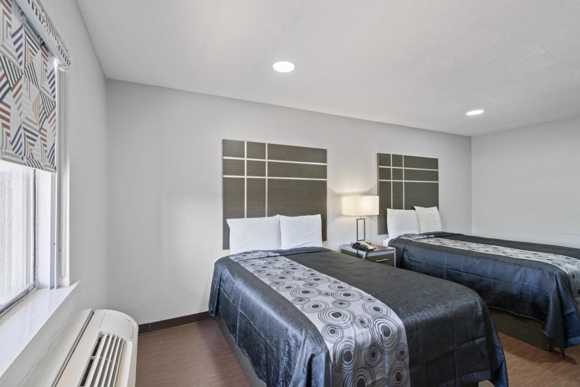 Americas Best Value Inn & Suites Brenham Εξωτερικό φωτογραφία