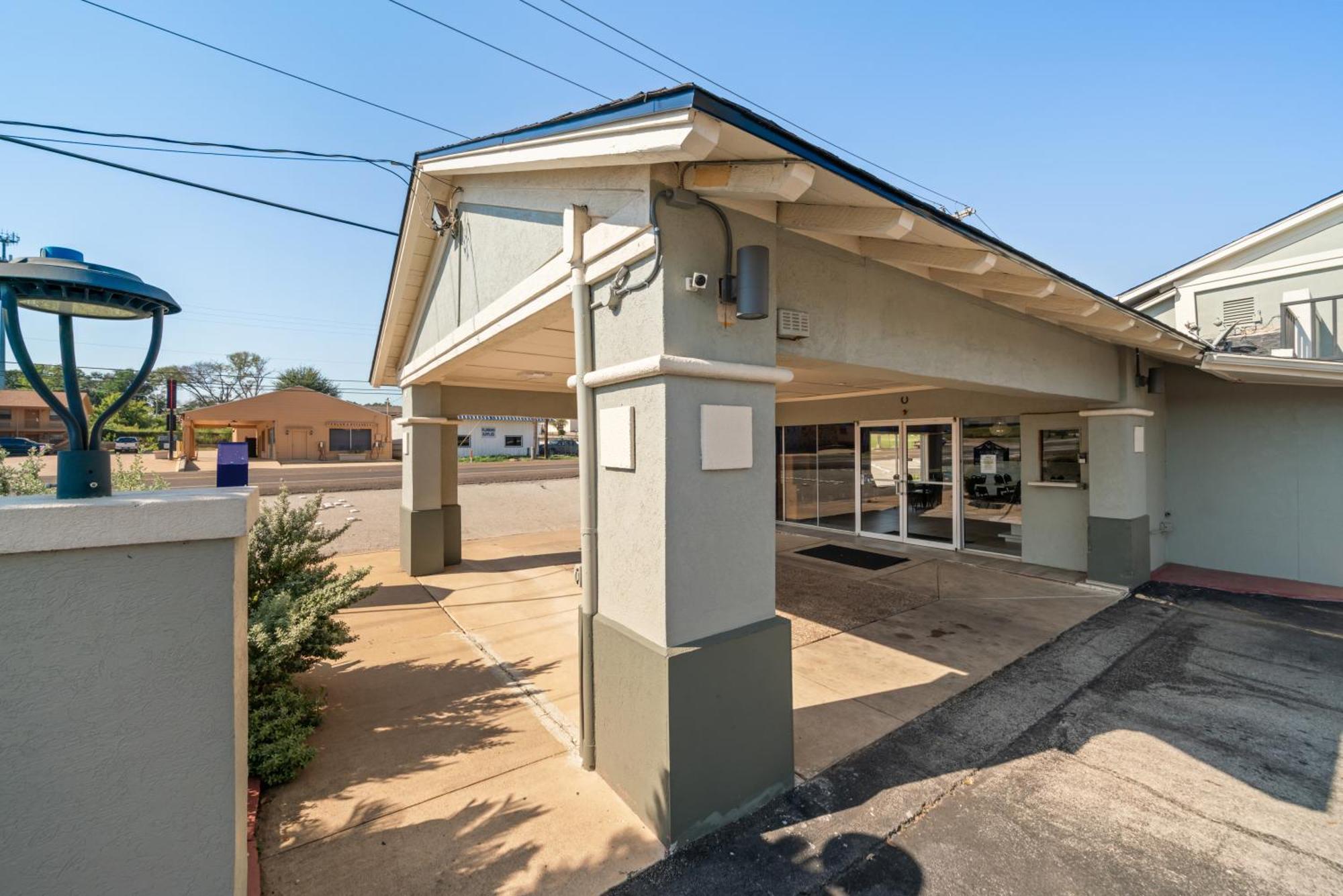 Americas Best Value Inn & Suites Brenham Εξωτερικό φωτογραφία