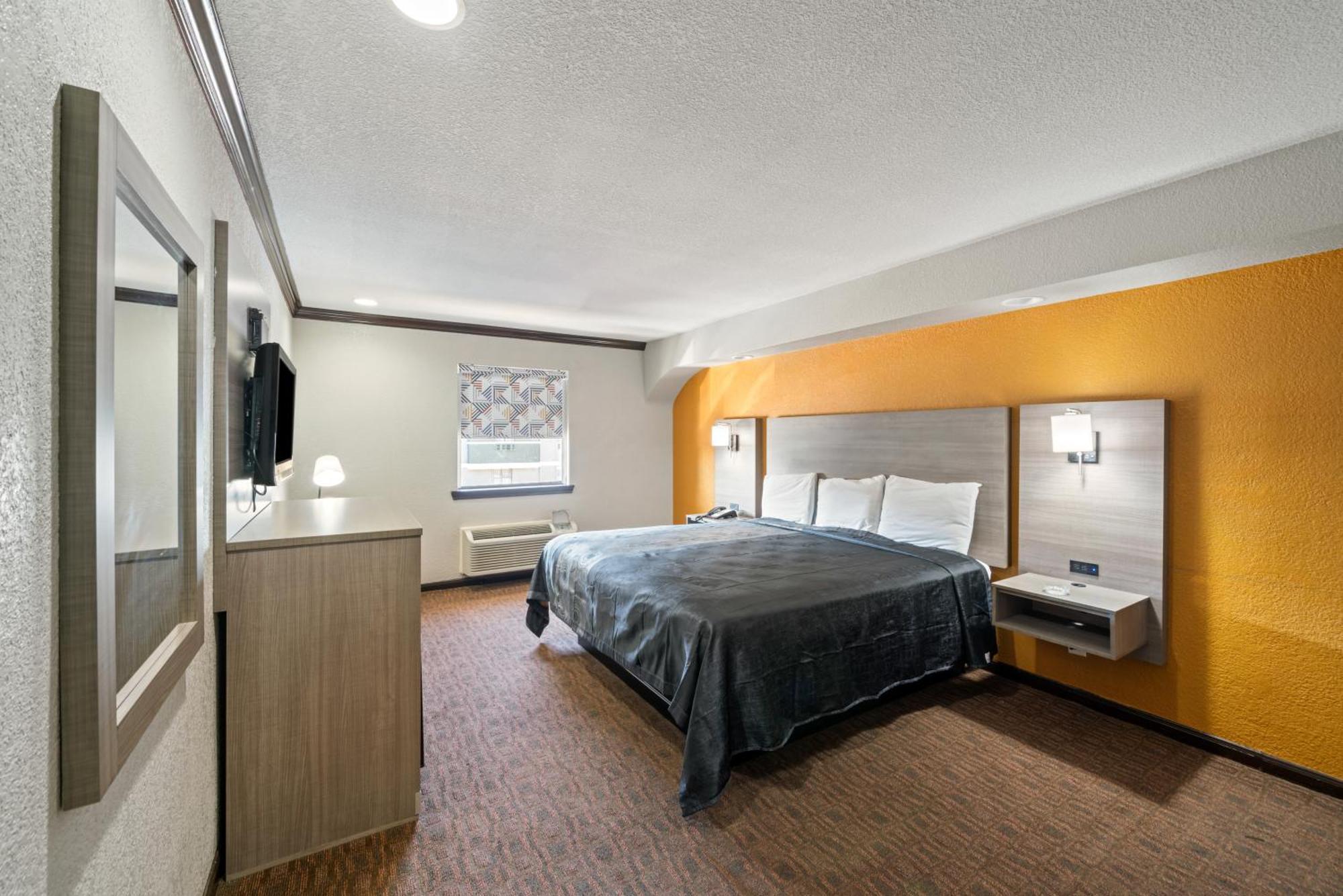 Americas Best Value Inn & Suites Brenham Εξωτερικό φωτογραφία