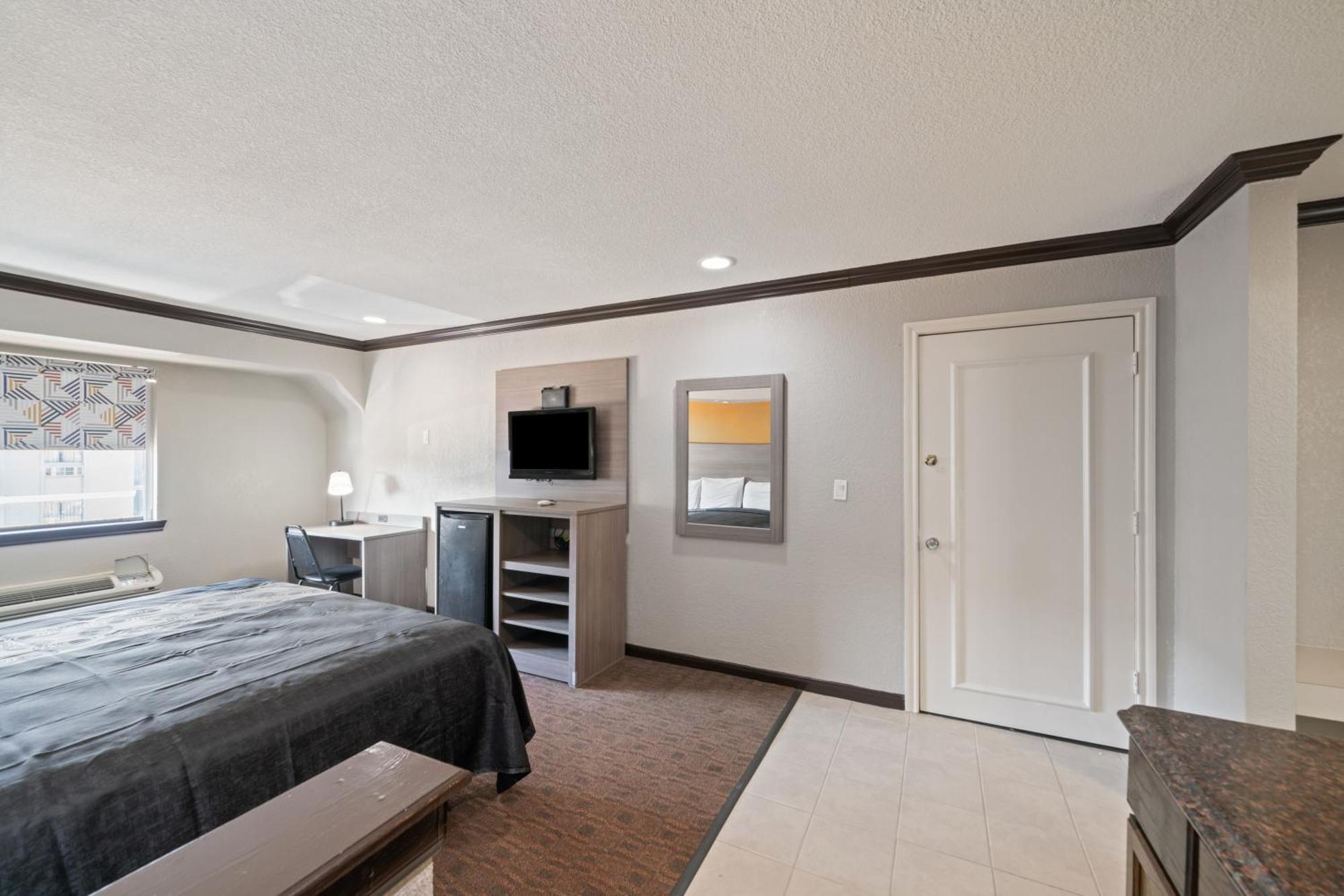 Americas Best Value Inn & Suites Brenham Εξωτερικό φωτογραφία
