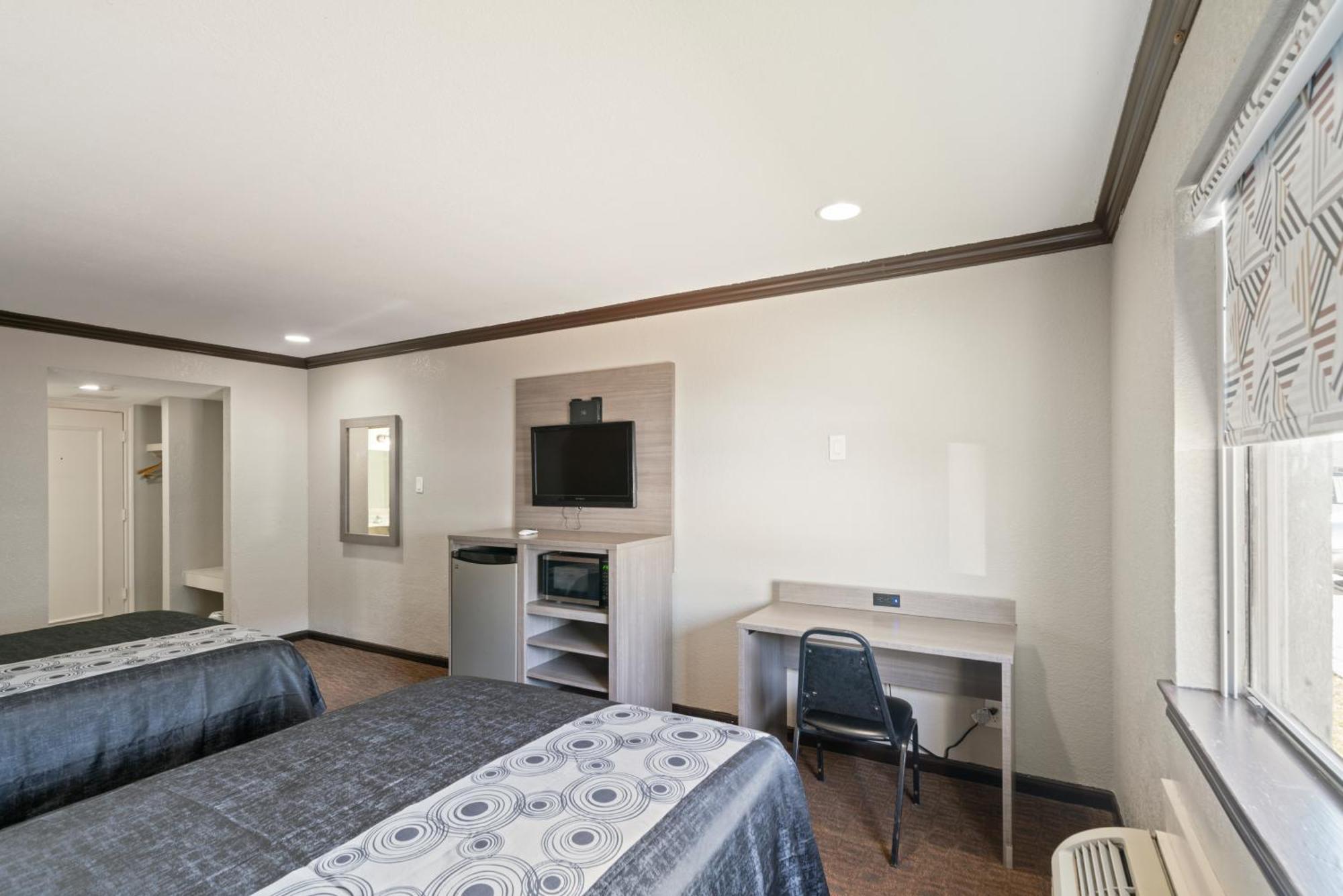 Americas Best Value Inn & Suites Brenham Εξωτερικό φωτογραφία