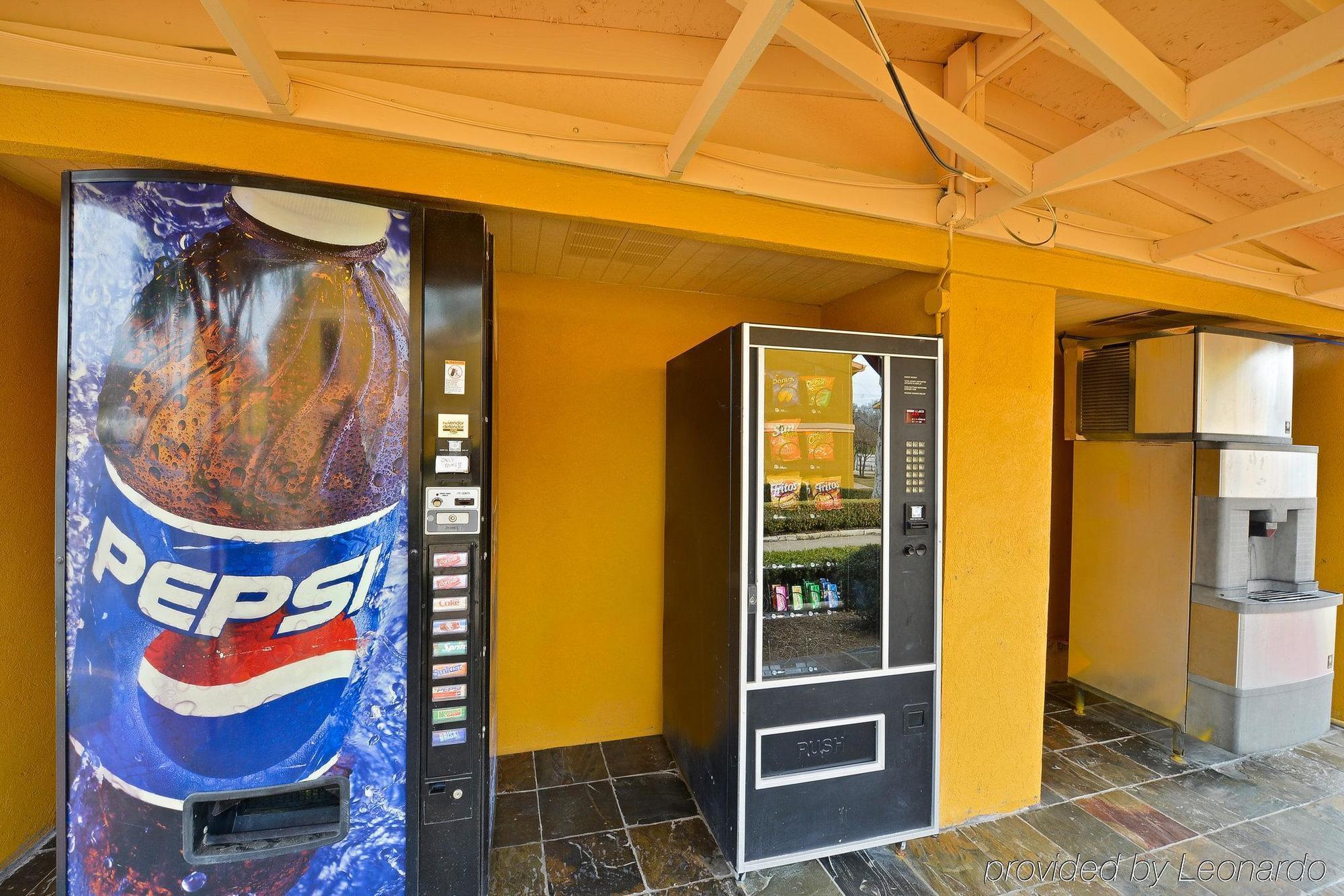 Americas Best Value Inn & Suites Brenham Εξωτερικό φωτογραφία