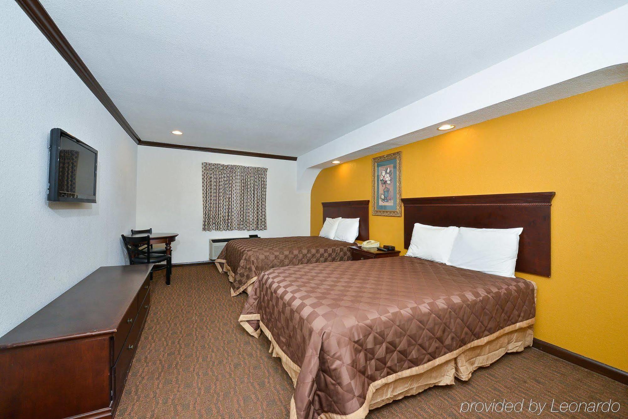 Americas Best Value Inn & Suites Brenham Εξωτερικό φωτογραφία