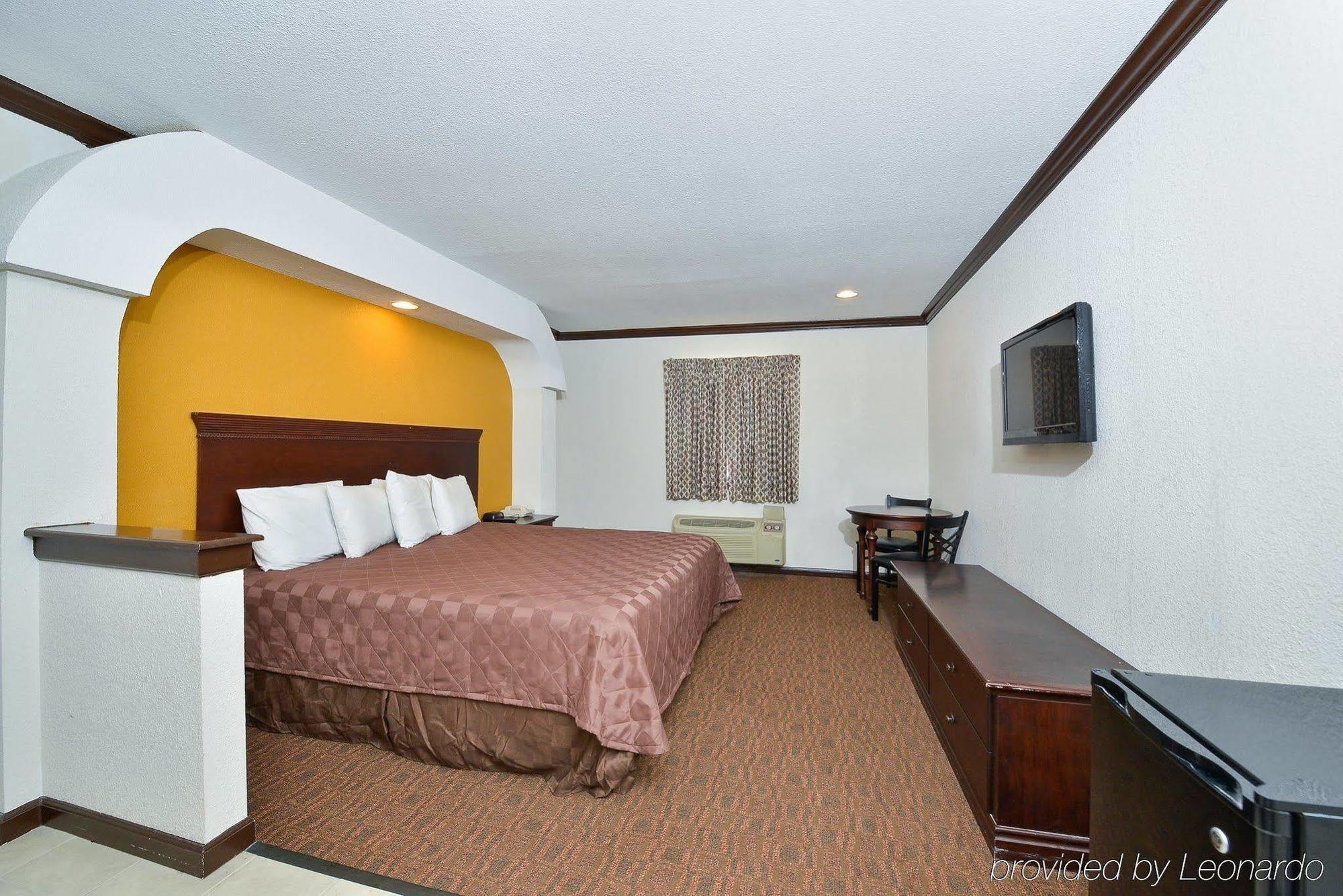 Americas Best Value Inn & Suites Brenham Εξωτερικό φωτογραφία